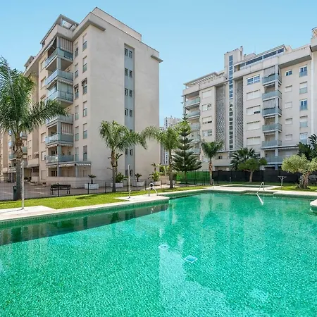 Wintowinrentals Location, Beach, Pool & Parking Apartment *