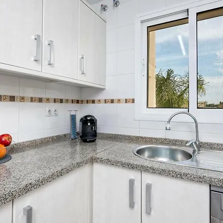 Wintowinrentals Location, Beach, Pool & Parking * Rincon de la Victoria
