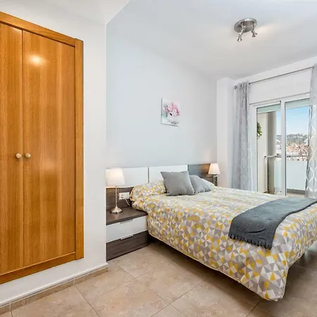 Wintowinrentals Location, Beach, Pool & Parking Apartment Rincon de la Victoria